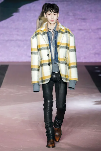 Look 13